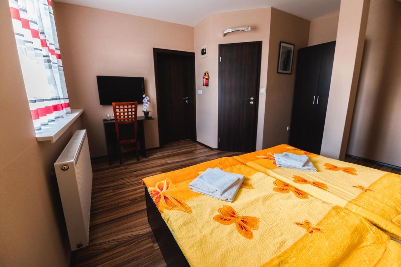 Motel Ard Sarovce Eksteriør bilde